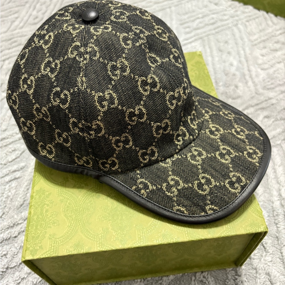 Gucci Black and Tan Patterned Cap